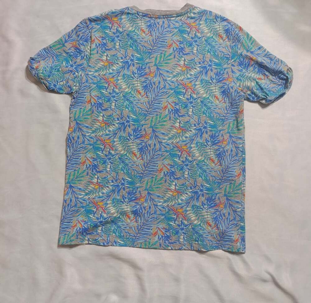 Free Planet T-Shirt Size Large Tropical Leaf Print - Picture 6 of 8